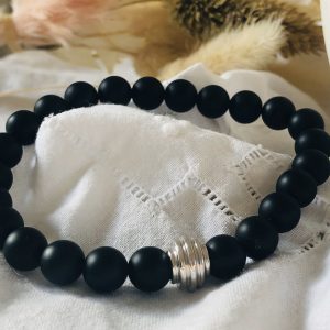 Bracelet en agate noire mat