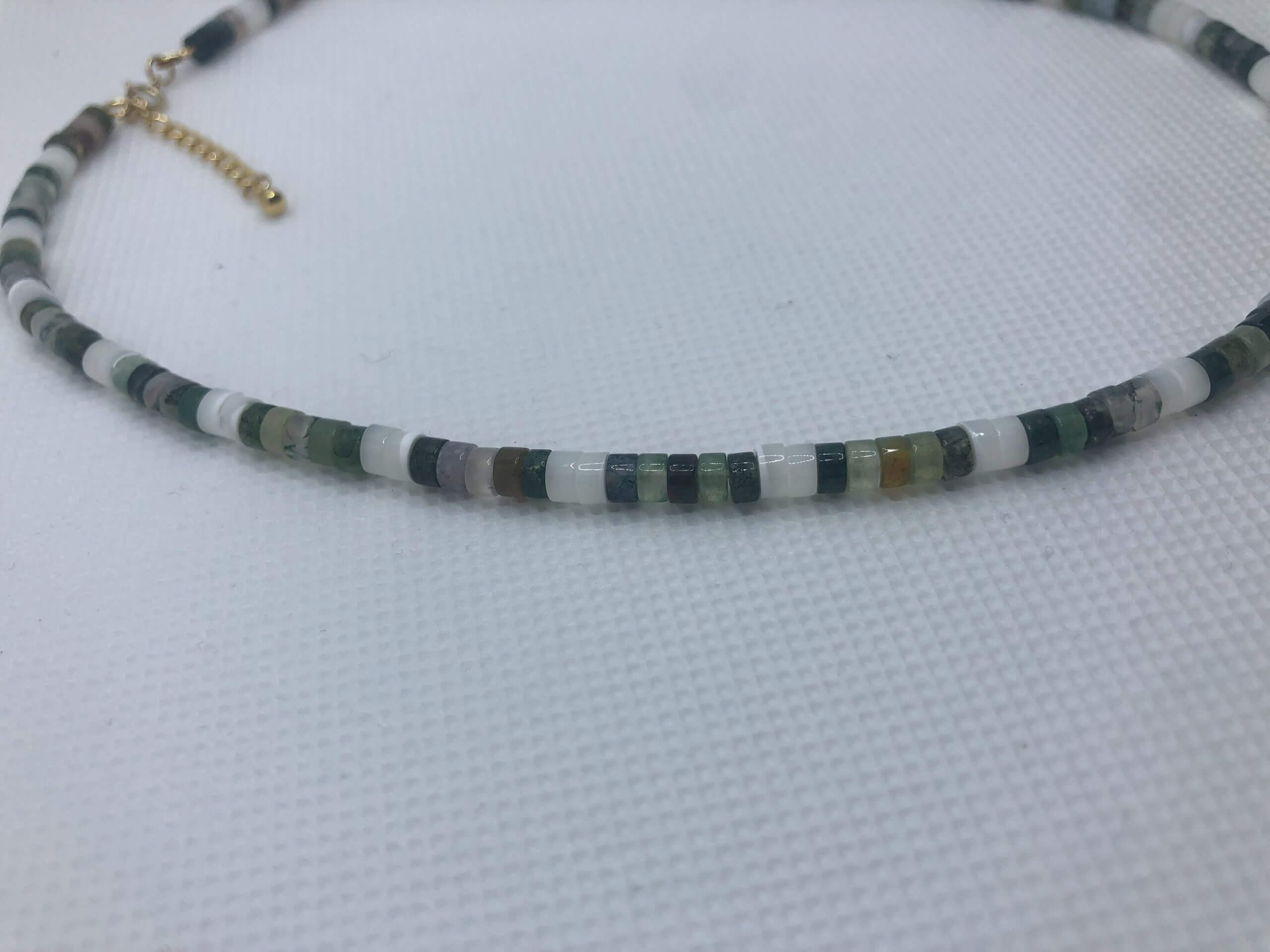 Collier Marlène en agate verte et nacre